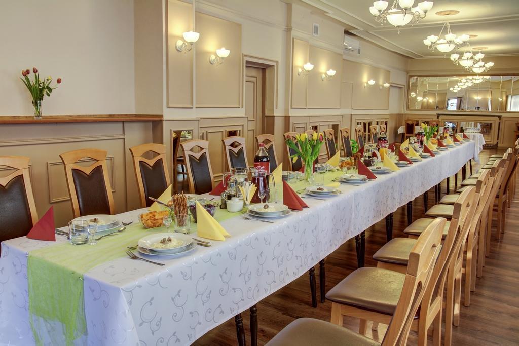 Karet Obiekt Hotelowy Skoczów Eksteriør bilde